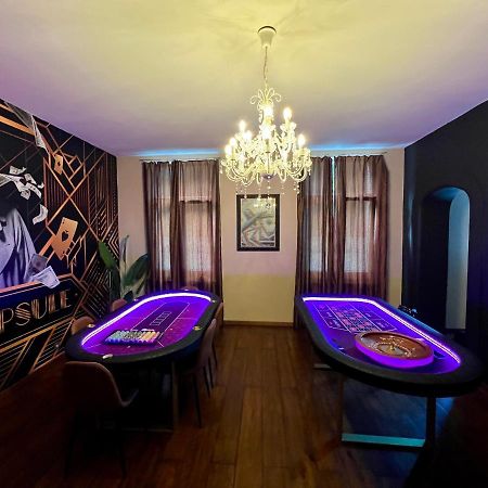 Апартаменты Capsule Casino - Jacuzzi - Billard - Netflix - Console & Jeux Монс Экстерьер фото